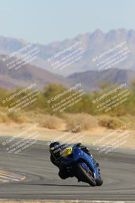 media/Mar-21-2025-CVMA Friday Practice (Fri) [[30cd4fe323]]/5-Racer 4/Session 3 (Turn 10)/